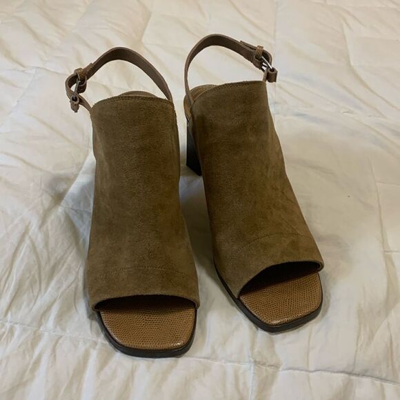 DONALD PLINER, ILIANAO2, 10M, near new, leather upper - Picture 1 of 11
